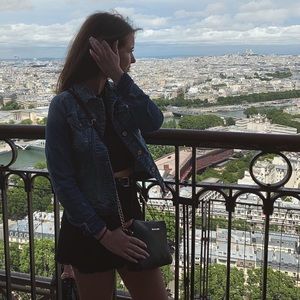 Meet your Posher, Jade